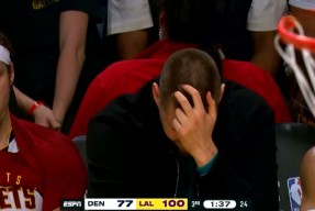 体育游戏娱乐平台-掘金教练压力巨大！，Rookie遭遇十五持续失利比赛高潮迭起(掘金队lever)