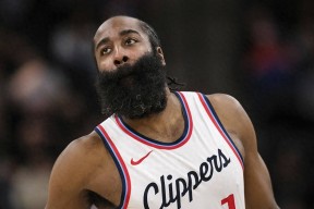 九游娱乐官网在线-哈登连续二十场比赛得分超过锐不可当，切尔西不断突破！热度持续攀升的简单介绍